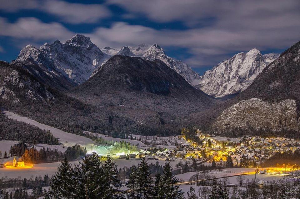 Apartments Triglav Мойстрана Экстерьер фото