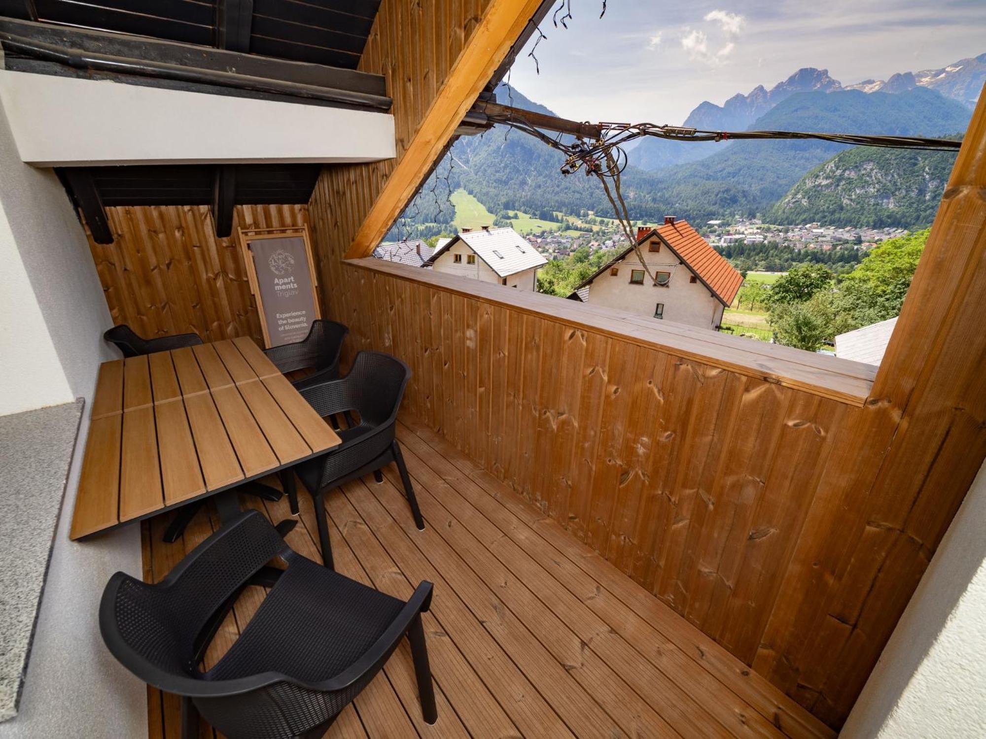 Apartments Triglav Мойстрана Экстерьер фото